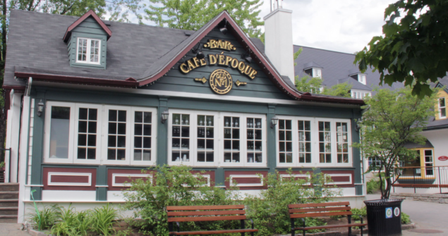 Café d_époque main