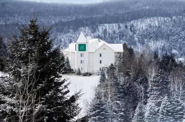 AX hotel tremblant AX hotel tremblant
